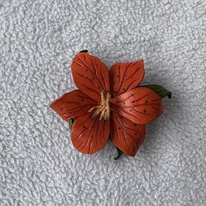 Vintage Leather Tooled Prairie Lily Dimensional Flower Brooch Pin